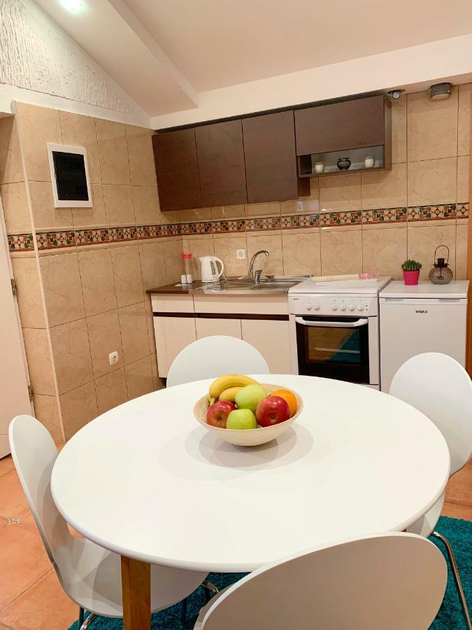 Апартаменты Apartman Kovac Требинье Экстерьер фото