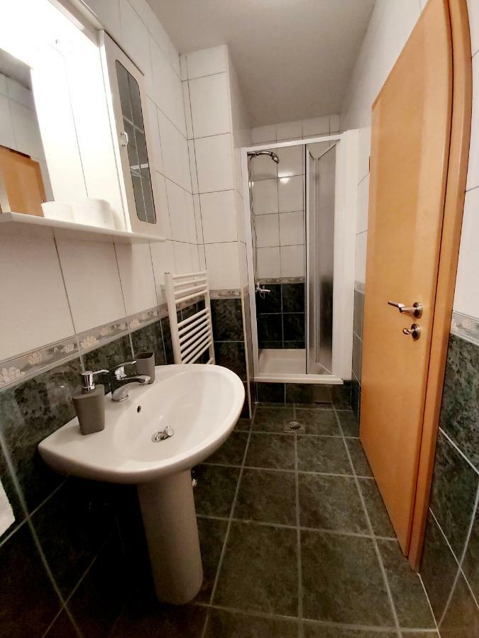 Апартаменты Apartman Kovac Требинье Экстерьер фото